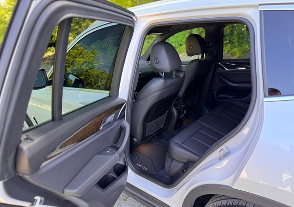 BMW X3 cena 105000 przebieg: 204000, rok produkcji 2018 z Lublin małe 742